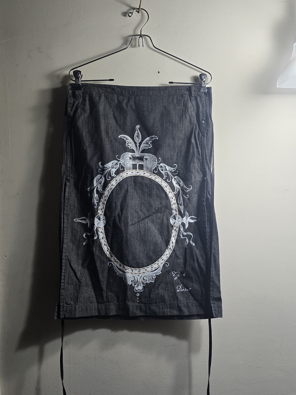 Diesel Black and Red Label Cotton Garment